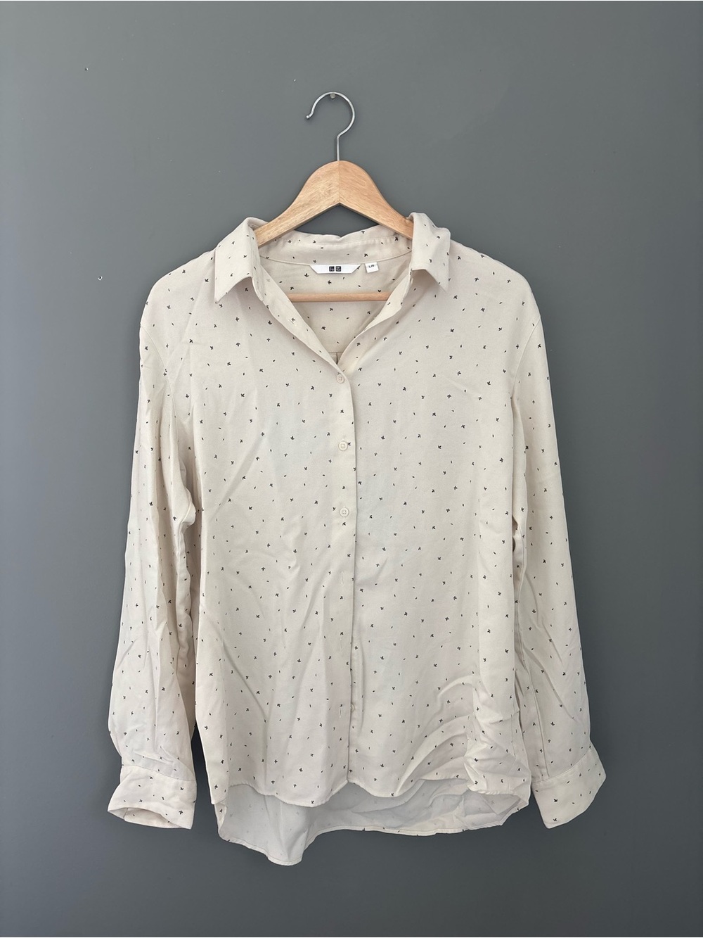 UNIQLO Rayon Floral Blouse | Size Large